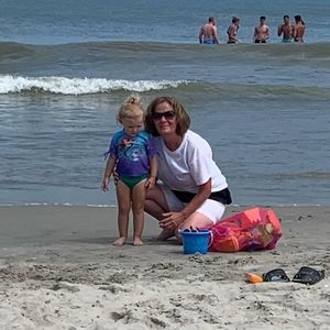 Meet your Posher, Debbie